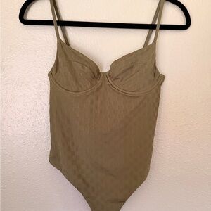 Acacia one piece in Loden triangle Textured